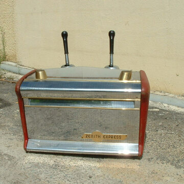 Ancienne machine à écrire - Hermès Paillard (D'occasion) à Belfaux pour CHF 40 - avec livraison